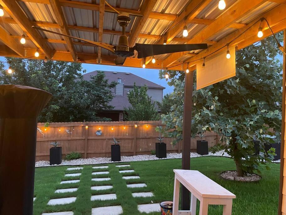 Luxe Home-designer Bthrm-covered Deck-weber Grill Holiday home